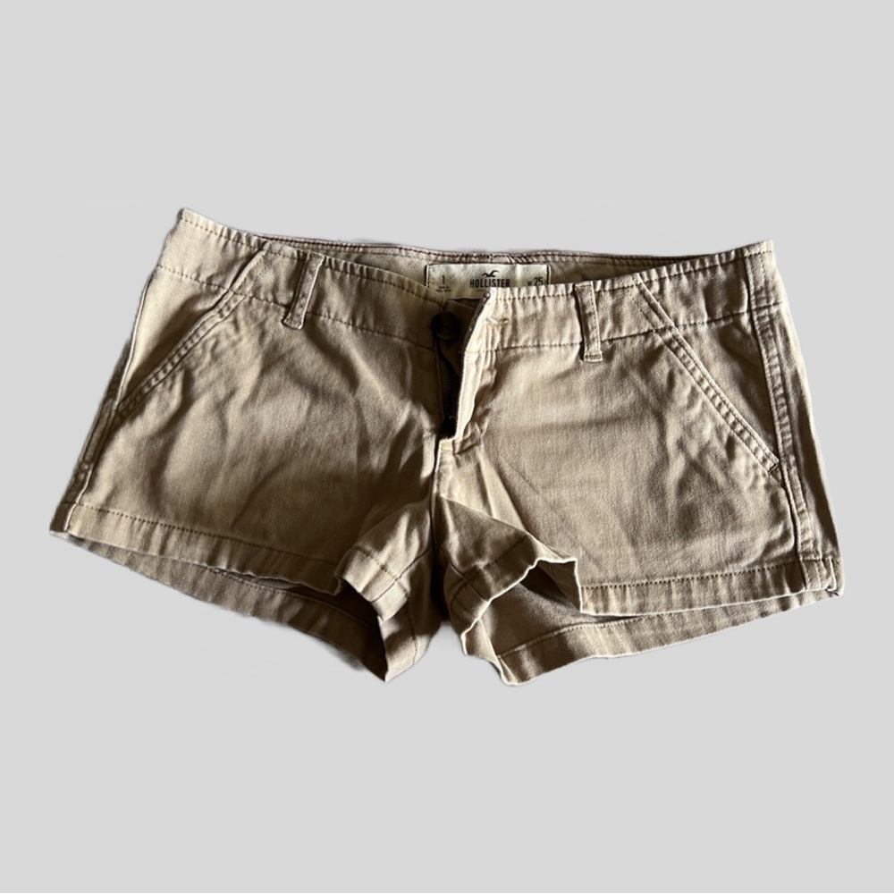 Hollister women’s khakis denim classy shorty booty shorts Size 1 w25